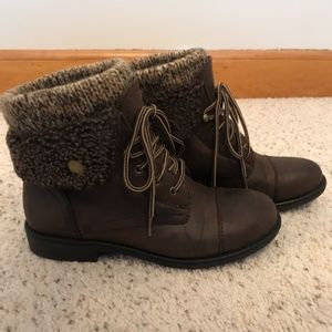 Cliffs by White Mountain Decker Lace-Up Booties